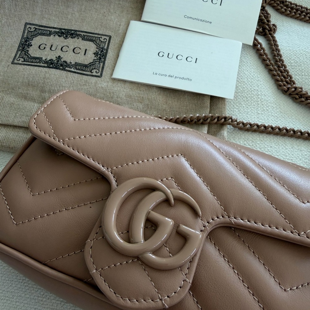 NWT Authentic Gucci GG Marmont Matelassé Super Mini Bag - Tone-on-Tone Hardware - Picture 2 of 11